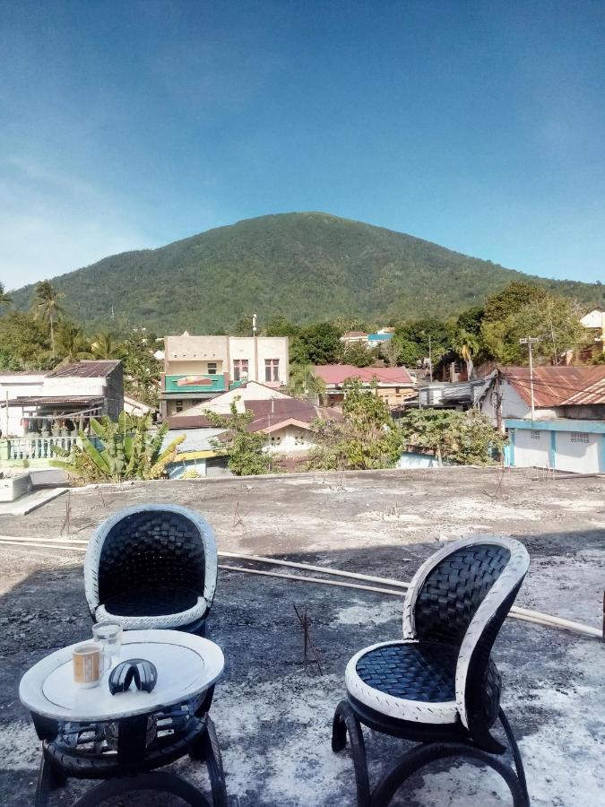 Kurnia Homestay Ternate Exterior foto