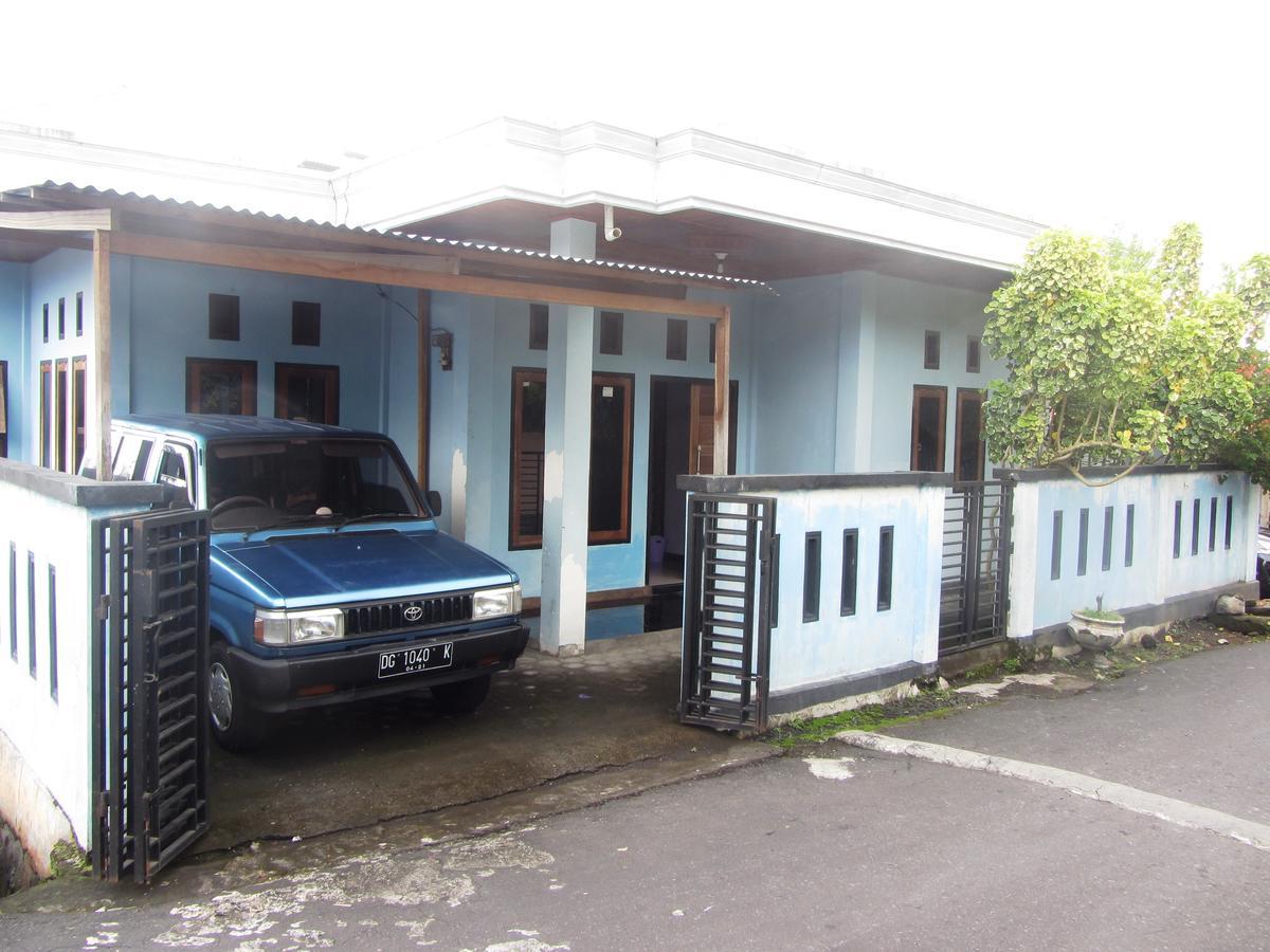 Kurnia Homestay Ternate Exterior foto