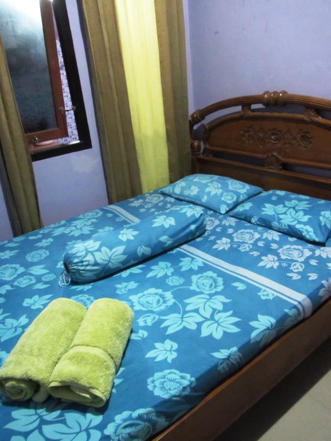 Kurnia Homestay Ternate Exterior foto